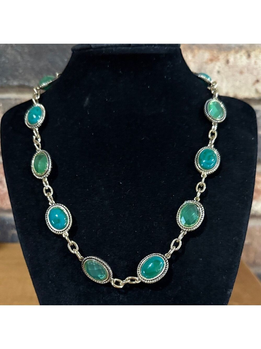 Bourbon & Bowties green and gold tone necklace